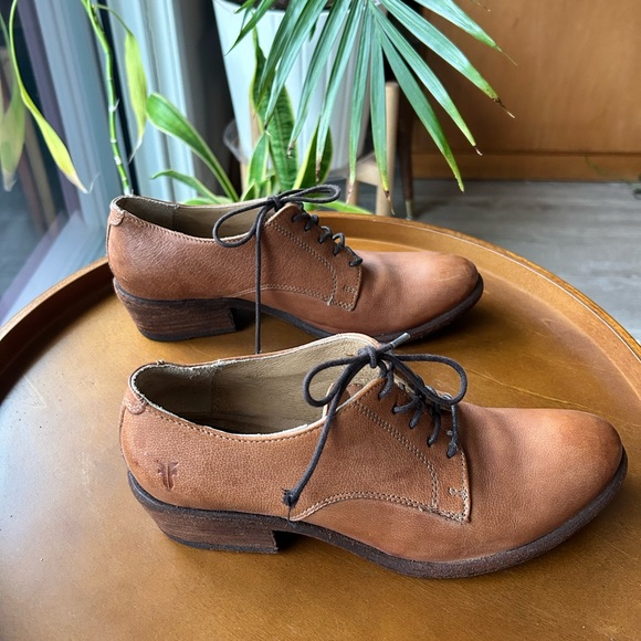 Frye Leather Oxford Shoes - Picture 4 of 5